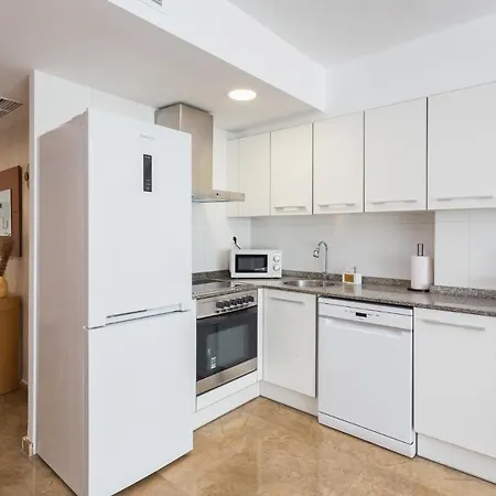 Piso Familiar Cerca Del Centro, Ac Y Wifi Gratis Apartamento Valencia